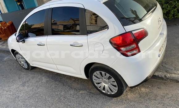 Acheter Occasion Voiture Citroen C3 Blanc à Dakar, Dakar Acheter Occasion Voiture Citroen C3 Blanc à Dakar, Dakar