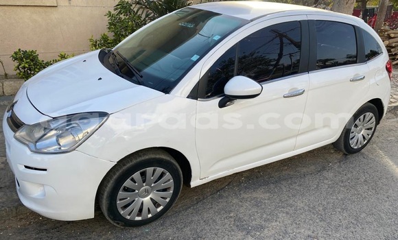 Acheter Occasion Voiture Citroen C3 Blanc à Dakar, Dakar Acheter Occasion Voiture Citroen C3 Blanc à Dakar, Dakar