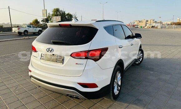 Buy Used Hyundai Santa Fe Blanc Car in Dakar in Dakar Buy Used Hyundai Santa Fe Blanc Car in Dakar in Dakar