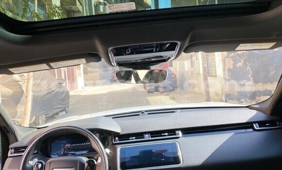Dieundeu Occasion Land Rover Range Rover Velar White Auto in Dakar in Dakar Dieundeu Occasion Land Rover Range Rover Velar White Auto in Dakar in Dakar