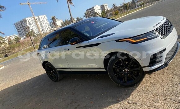 Dieundeu Occasion Land Rover Range Rover Velar White Auto in Dakar in Dakar Dieundeu Occasion Land Rover Range Rover Velar White Auto in Dakar in Dakar