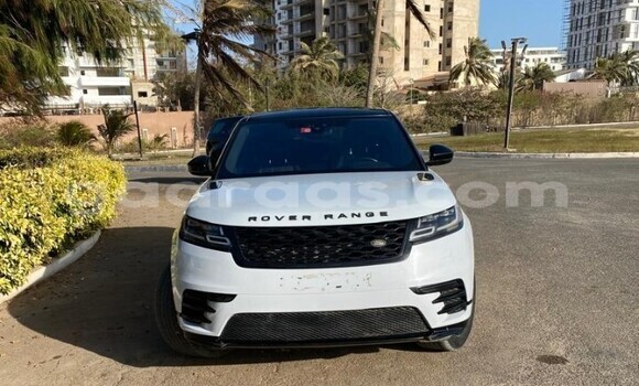 Dieundeu Occasion Land Rover Range Rover Velar White Auto in Dakar in Dakar Dieundeu Occasion Land Rover Range Rover Velar White Auto in Dakar in Dakar
