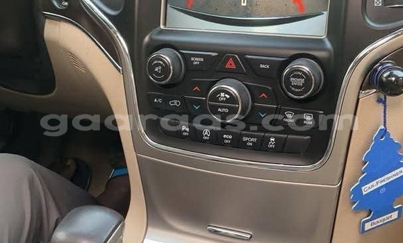 Dieundeu Occasion Jeep Grand Cherokee Blanc Auto in Dakar in Dakar Dieundeu Occasion Jeep Grand Cherokee Blanc Auto in Dakar in Dakar