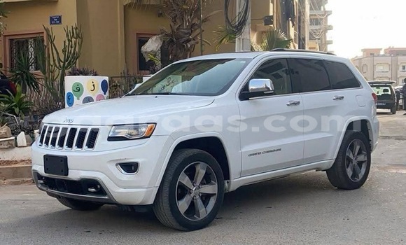 Dieundeu Occasion Jeep Grand Cherokee Blanc Auto in Dakar in Dakar Dieundeu Occasion Jeep Grand Cherokee Blanc Auto in Dakar in Dakar