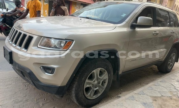 Dieundeu Occasion Jeep Grand Cherokee Beige Auto in Dakar in Dakar Dieundeu Occasion Jeep Grand Cherokee Beige Auto in Dakar in Dakar