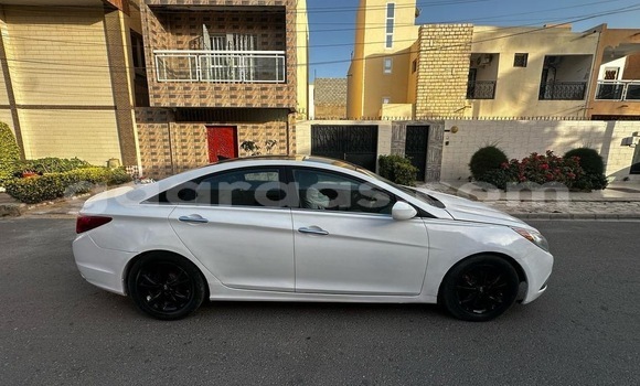 Buy Used Hyundai Sonata White Car in Dakar in Dakar Buy Used Hyundai Sonata White Car in Dakar in Dakar