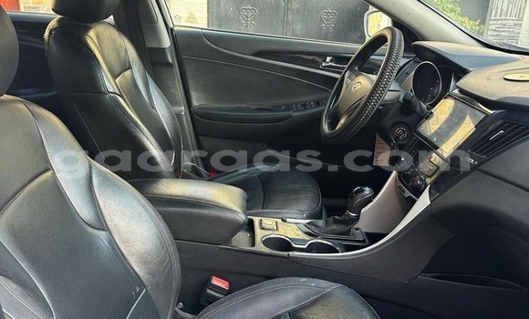 Buy Used Hyundai Sonata White Car in Dakar in Dakar Buy Used Hyundai Sonata White Car in Dakar in Dakar