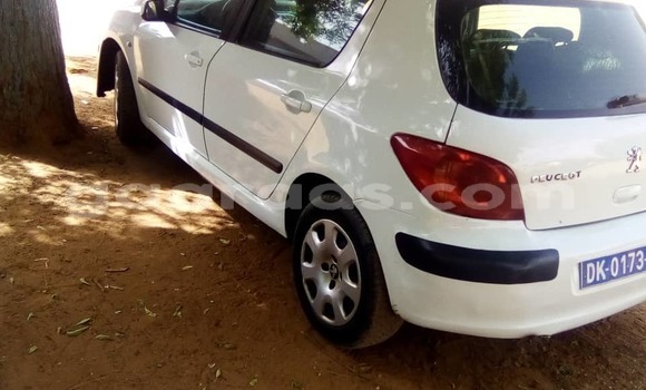 Buy Used Peugeot 307 White Car in Dakar in Dakar Buy Used Peugeot 307 White Car in Dakar in Dakar