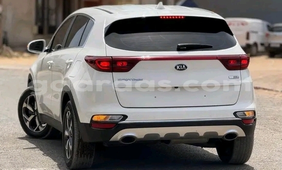 Dieundeu Occasion Kia Sportage Blanc Auto in Dakar in Dakar Dieundeu Occasion Kia Sportage Blanc Auto in Dakar in Dakar
