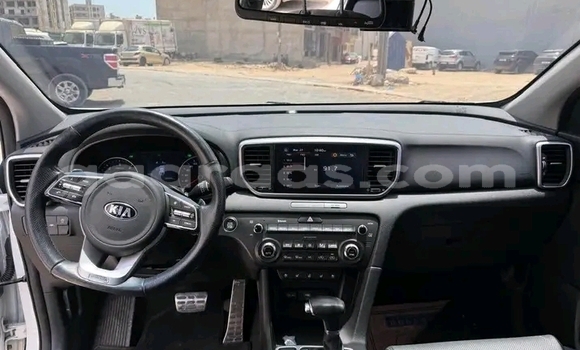 Acheter Occasion Voiture Kia Sportage Blanc à Dakar, Dakar Acheter Occasion Voiture Kia Sportage Blanc à Dakar, Dakar