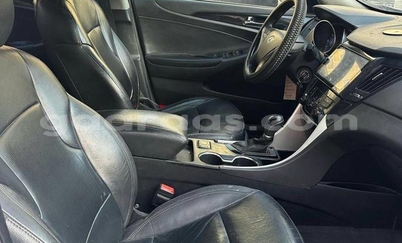 Buy Used Hyundai Sonata Blanc Car in Dakar in Dakar Buy Used Hyundai Sonata Blanc Car in Dakar in Dakar