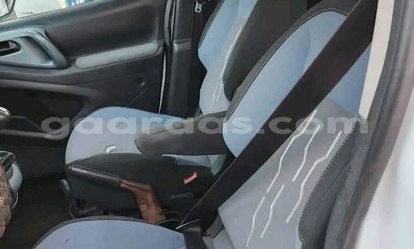 Dieundeu Occasion Citroen Berlingo White Auto in Dakar in Dakar Dieundeu Occasion Citroen Berlingo White Auto in Dakar in Dakar