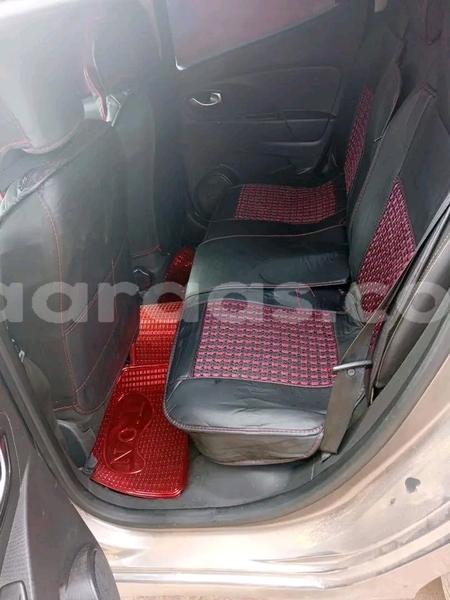 Big with watermark renault clio dakar dakar 31324