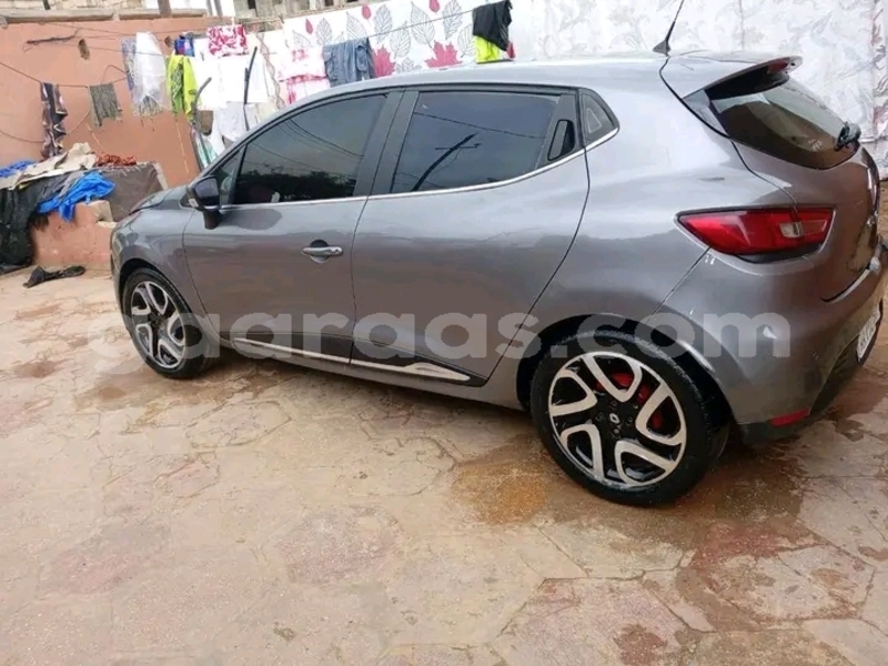 Big with watermark renault clio dakar dakar 31324