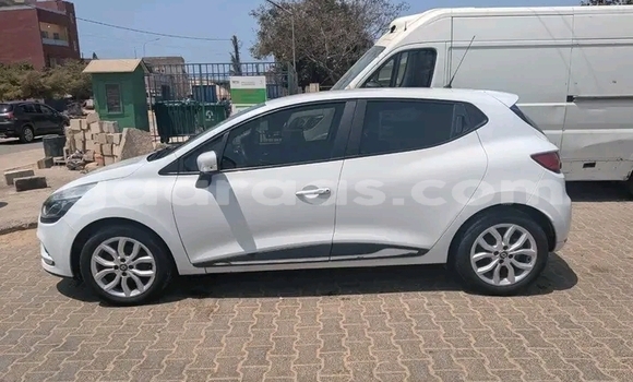 Dieundeu Occasion Renault Clio Blanc Auto in Dakar in Dakar Dieundeu Occasion Renault Clio Blanc Auto in Dakar in Dakar