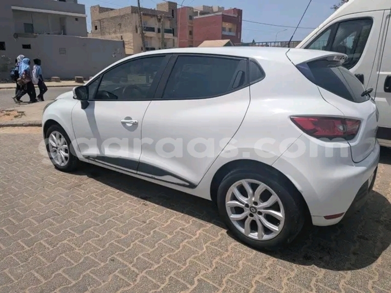 Big with watermark renault clio dakar dakar 31331