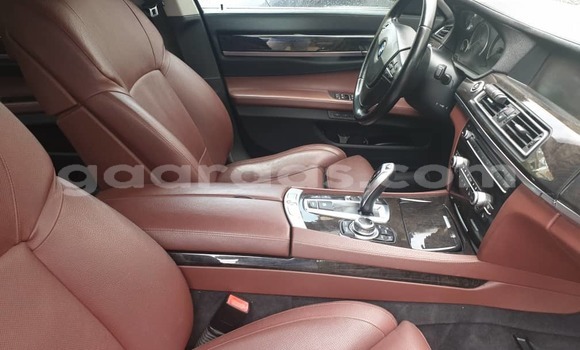 Buy Used BMW 700 Blue Car in Dakar in Dakar Buy Used BMW 700 Blue Car in Dakar in Dakar