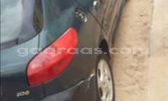 Acheter Occasion Voiture Peugeot 206 Vert à Dakar, Dakar Acheter Occasion Voiture Peugeot 206 Vert à Dakar, Dakar