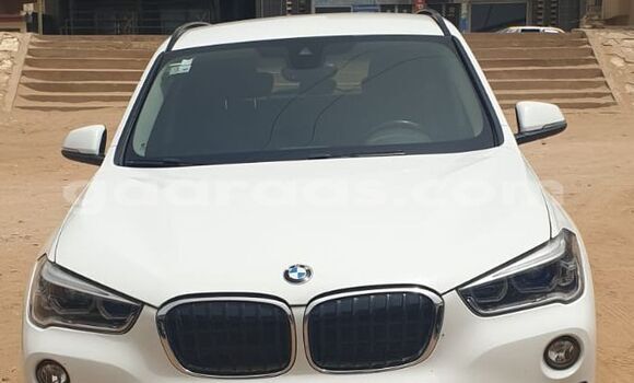 Acheter Neuf Voiture BMW X1 Blanc à Dakar, Dakar Acheter Neuf Voiture BMW X1 Blanc à Dakar, Dakar