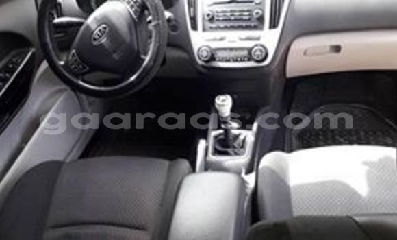 Dieundeu Occasion Kia Cee'd Silver Auto in Dakar in Dakar Dieundeu Occasion Kia Cee'd Silver Auto in Dakar in Dakar