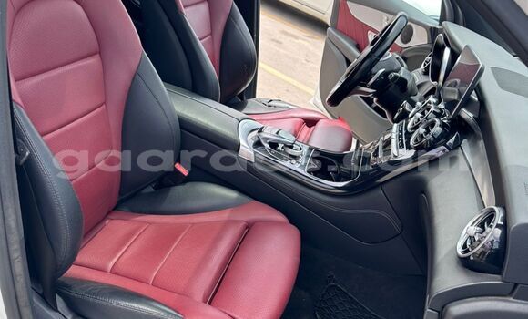 Acheter Occasion Voiture Mercedes-Benz GLC 250D Blanc à Dakar, Dakar Acheter Occasion Voiture Mercedes-Benz GLC 250D Blanc à Dakar, Dakar