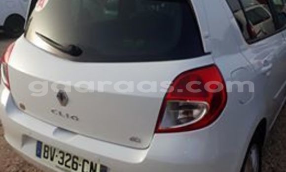 Dieundeu Occasion Renault Clio White Auto in Dakar in Dakar Dieundeu Occasion Renault Clio White Auto in Dakar in Dakar