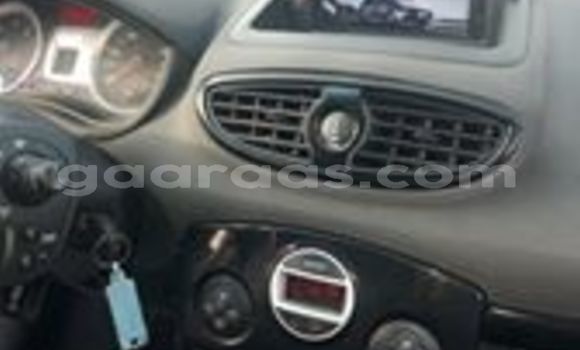 Dieundeu Occasion Renault Clio White Auto in Dakar in Dakar Dieundeu Occasion Renault Clio White Auto in Dakar in Dakar