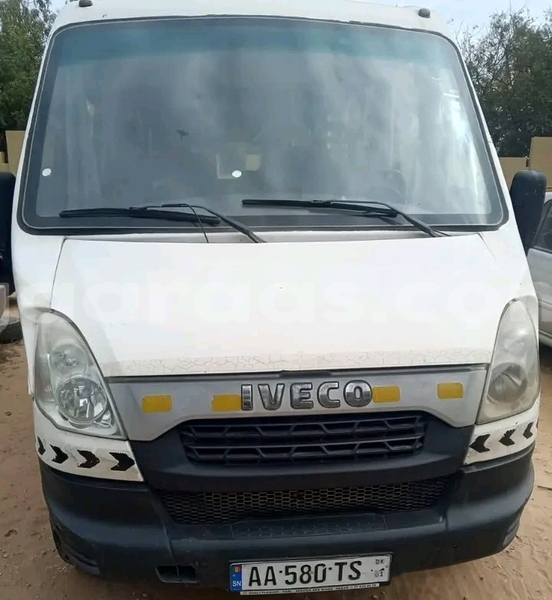 Big with watermark iveco massif dakar dakar 32065