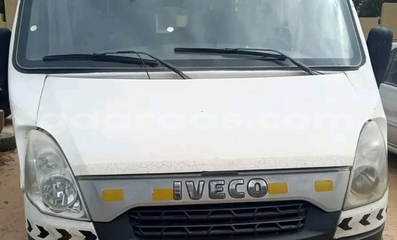 Acheter Occasion Voiture IVECO Massif Blanc à Dakar, Dakar