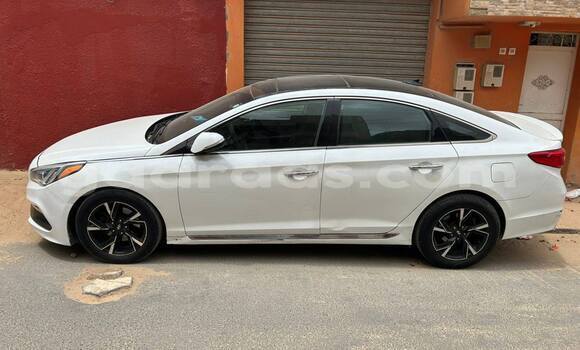 Buy Used Hyundai Sonata White Car in Dakar in Dakar Buy Used Hyundai Sonata White Car in Dakar in Dakar