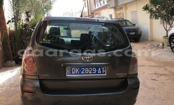 Buy Used Toyota Corolla Verso Silver Car in Dakar in Dakar Buy Used Toyota Corolla Verso Silver Car in Dakar in Dakar