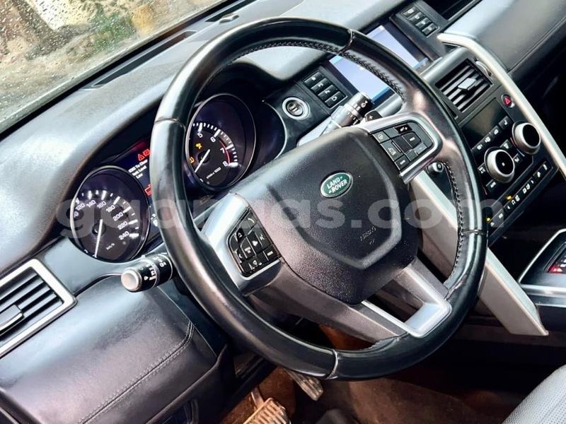 Big with watermark land rover discovery dakar dakar 32225