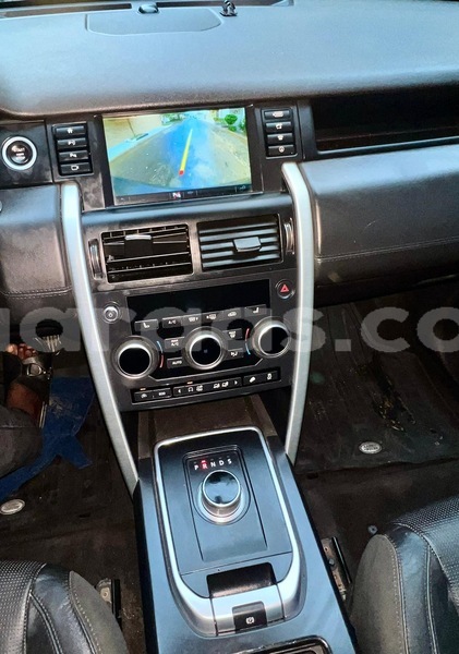 Big with watermark land rover discovery dakar dakar 32225