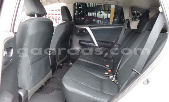 Acheter Occasion Voiture Toyota RAV4 Autre à Dakar, Dakar Acheter Occasion Voiture Toyota RAV4 Autre à Dakar, Dakar