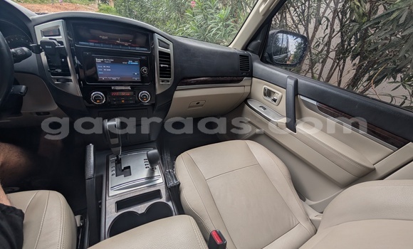 Acheter Occasion Voiture Mitsubishi Pajero Noir à Dakar, Dakar Acheter Occasion Voiture Mitsubishi Pajero Noir à Dakar, Dakar