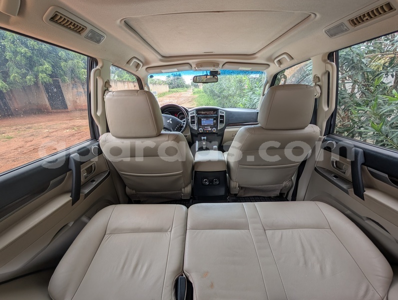 Big with watermark mitsubishi pajero dakar dakar 32262