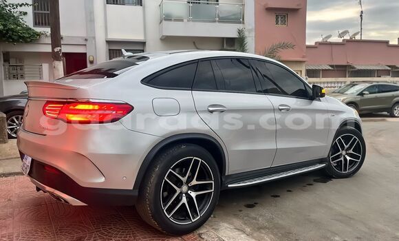 Dieundeu Occasion Mercedes‒Benz GLE Silver Auto in Dakar in Dakar Dieundeu Occasion Mercedes‒Benz GLE Silver Auto in Dakar in Dakar