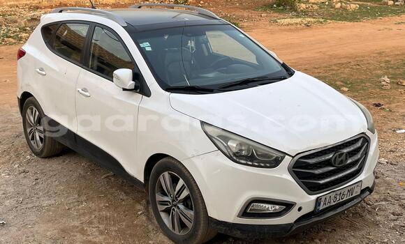 Buy Used Hyundai Tucson White Car in Thies in Region of Thiès