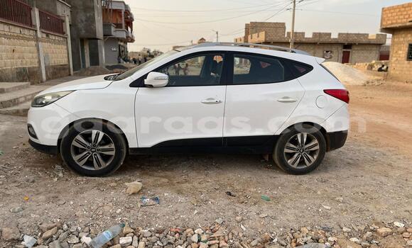 Acheter Occasion Voiture Hyundai Tucson Blanc à Thiès, Région de Thiès Acheter Occasion Voiture Hyundai Tucson Blanc à Thiès, Région de Thiès