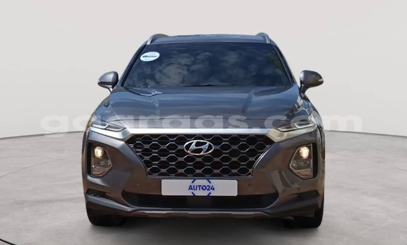 Acheter Occasion Voiture Hyundai Santa Fe Gris de fer à Dakar, Dakar Acheter Occasion Voiture Hyundai Santa Fe Gris de fer à Dakar, Dakar