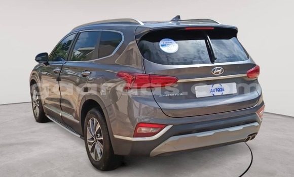Acheter Occasion Voiture Hyundai Santa Fe Gris de fer à Dakar, Dakar Acheter Occasion Voiture Hyundai Santa Fe Gris de fer à Dakar, Dakar