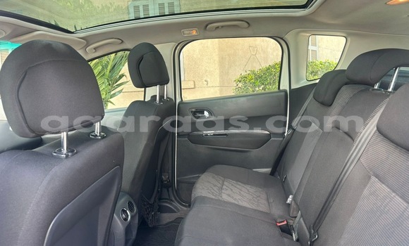 Dieundeu Occasion Peugeot 3008 White Auto in Dakar in Dakar Dieundeu Occasion Peugeot 3008 White Auto in Dakar in Dakar