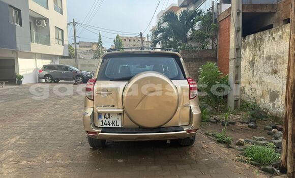 Acheter Occasion Voiture Toyota RAV4 Beige à Dakar, Dakar Acheter Occasion Voiture Toyota RAV4 Beige à Dakar, Dakar