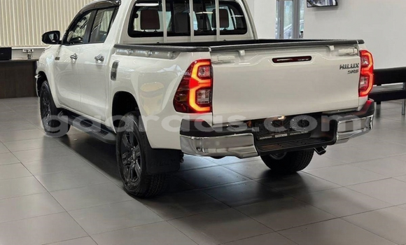 Acheter Neuf Voiture Toyota Hilux Blanc à Dakar, Dakar Acheter Neuf Voiture Toyota Hilux Blanc à Dakar, Dakar