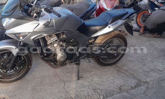 Acheter Import Moto Honda CBF Gris à Dakar, Dakar