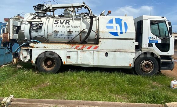Acheter Import Voiture Renault 10 Blanc à Rufisque, Dakar