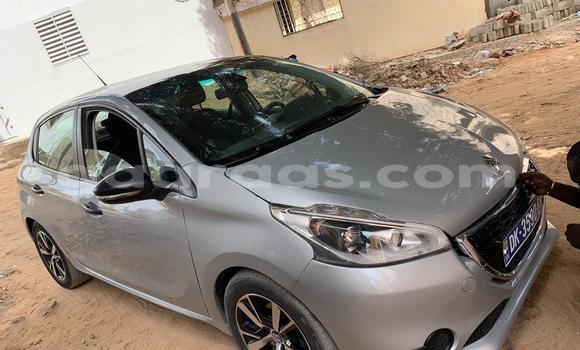 Acheter Occasion Voiture Peugeot 208 Gris à Dakar, Dakar Acheter Occasion Voiture Peugeot 208 Gris à Dakar, Dakar