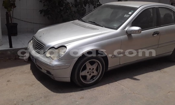 Dieundeu Occasion Mercedes‒Benz 190 Silver Auto in Dakar in Dakar Dieundeu Occasion Mercedes‒Benz 190 Silver Auto in Dakar in Dakar
