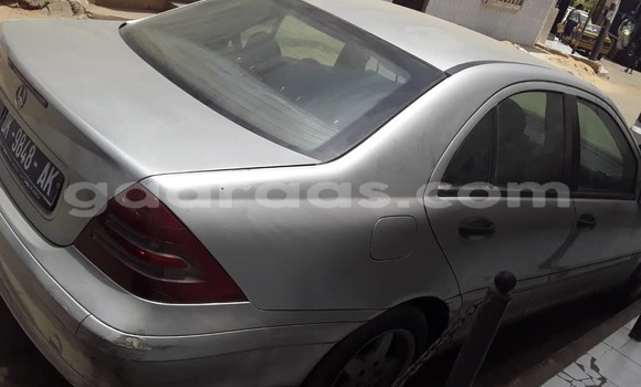 Dieundeu Occasion Mercedes‒Benz 190 Silver Auto in Dakar in Dakar Dieundeu Occasion Mercedes‒Benz 190 Silver Auto in Dakar in Dakar