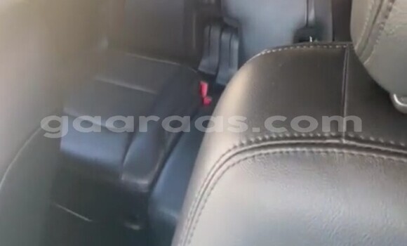 Buy Used Ford Explorer Silver Car in Dakar in Dakar Buy Used Ford Explorer Silver Car in Dakar in Dakar